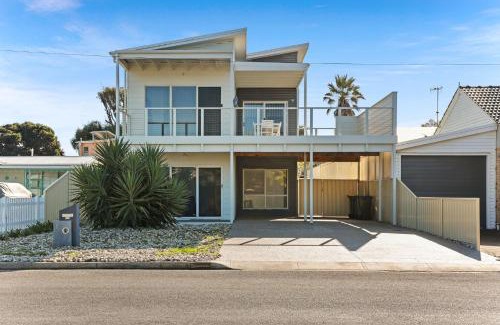 Goolwa House | 6 Kingdon Place, Goolwa