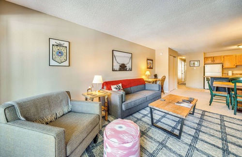 Fraser Condo | 6 Mi to Skiing: Condo w/Balcony in Fraser!