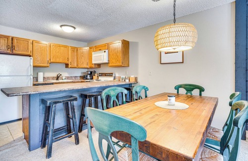 Fraser Condo | 6 Mi to Skiing: Condo w/Balcony in Fraser!