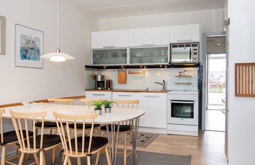 Bønnerup Strand Apartment | 6 person holiday home in Glesborg