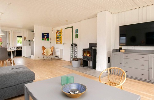 Lonstrup House | 6 person holiday home in Hjørring