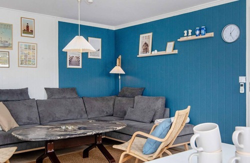Trans House | 6 person holiday home in Lemvig