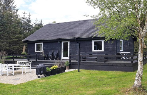 Hou House | 6 person holiday home in Hals