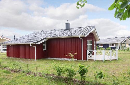 Lensterstrand House | 6 person holiday home in GROEMITZ