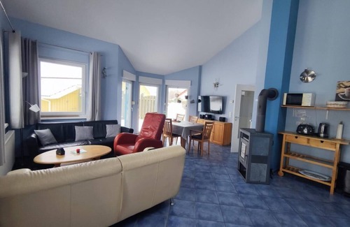 Norderteil House | 6 person wellness holiday home with sauna, whirlpool, two toilets and wood-burning stove in Otterndorf