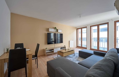 19th Arrondissement Apartment | 6 Personnes/Parking gratuit/Ourcq/La Villette