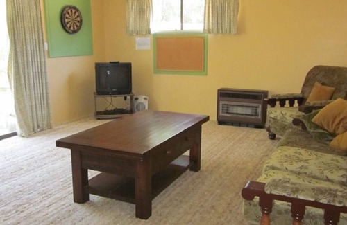 Silverleaves House | 6 Shearwater Drive, Silverleaves - Close to the beach