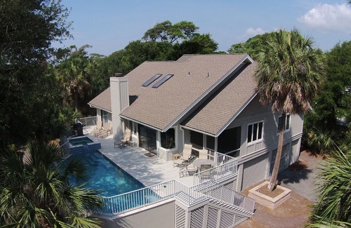 North Forest Beach House | 6 Wanderer Lane-Pretty Renovated, 2nd Row Ocean beach home w/ views of beach.