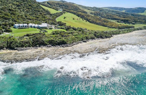 Wongarra Apartment | 6 Whitecrest Resort - Pool & Amazing Ocean Views