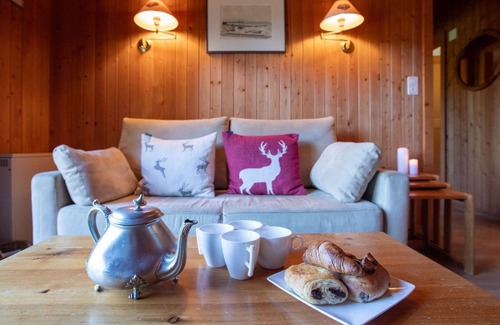 Arveyes Other | 60 m² Accommodation ∙ 2 bedrooms ∙ 5 guests