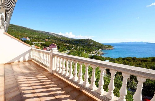 Sibinj Krmpotski Apartment | 60 m² Apartment ∙ 2 bedrooms ∙ 5 guests