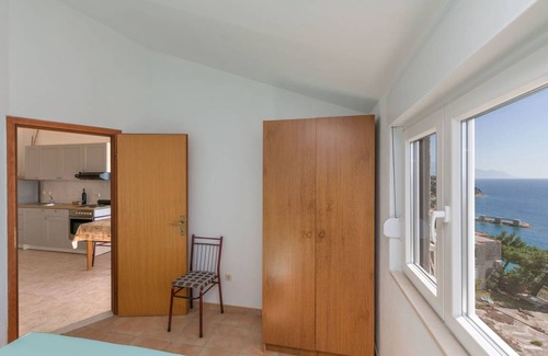 Lokva Rogoznica Apartment | 60 m² Apartment ∙ 2 bedrooms ∙ 5 guests