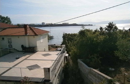 Municipality of Omisalj Apartment | 60 m² Apartment ∙ 1 bedroom ∙ 5 guests