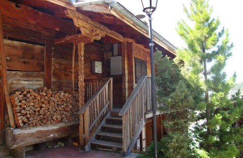 Albinen Apartment | 60 m² Apartment ∙ 2 bedrooms ∙ 4 guests