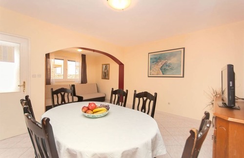 Supetar Apartment | 60 m² Apartment ∙ 2 bedrooms ∙ 4 guests