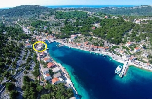 Zirje Apartment | 60 m² Apartment ∙ 2 bedrooms ∙ 5 guests