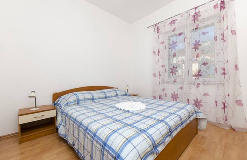 Bol Apartment | 60 m² Apartment ∙ 2 bedrooms ∙ 5 guests