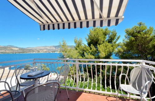 Arbanija Apartment | 60 m² Apartment ∙ 2 bedrooms ∙ 5 guests