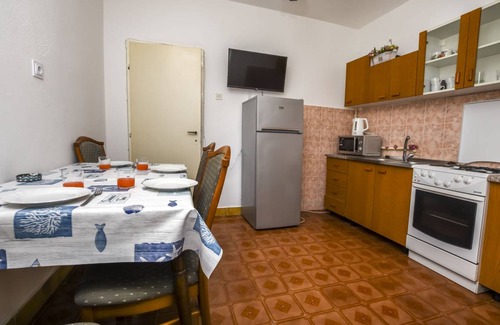 Rogoznica Apartment | 60 m² Apartment ∙ 2 bedrooms ∙ 4 guests