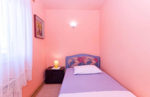 Supetar Apartment | 60 m² Apartment ∙ 3 bedrooms ∙ 6 guests