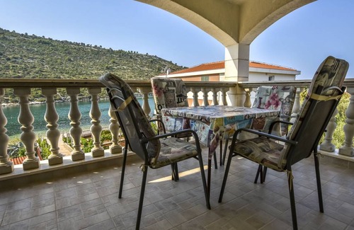 Podglavica Apartment | 60 m² Apartment ∙ 2 bedrooms ∙ 4 guests