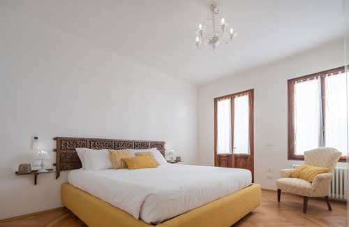Santa Croce Apartment | 60 m² Apartment ∙ 1 bedroom ∙ 4 guests