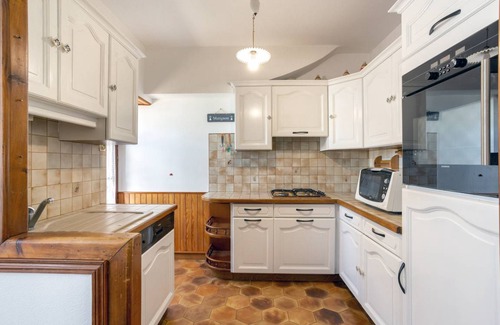 Matignon House | 60 m² House ∙ 2 bedrooms ∙ 5 guests