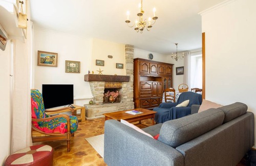 Matignon House | 60 m² House ∙ 2 bedrooms ∙ 5 guests