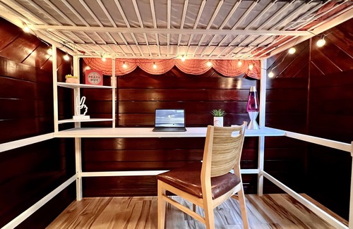 Huntsville House | 60's Themed Time Machine: GROOVY ON 6TH