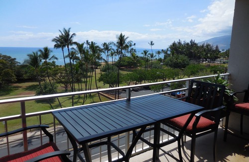 Kihei Condo | #605 Top Floor Unobstructed Ocean View/Sunsets, New quiet A.C.