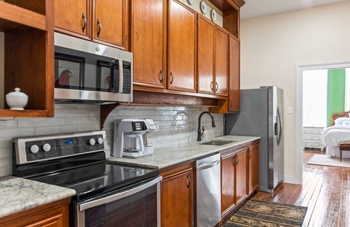 Natchez House | 610 Franklin | 3/3 | Heart of Downtown