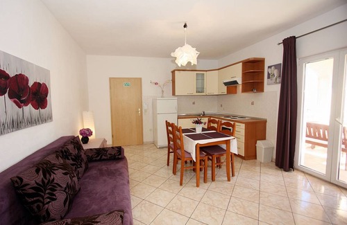 Supetar Apartment | 62 m² Apartment ∙ 2 bedrooms ∙ 5 guests