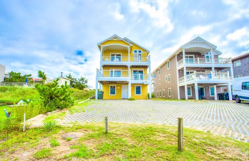 Nags Head House | 6200 Savannah Oceanfront Pool & Hot Tub