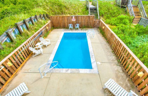 Nags Head House | 6200 Savannah Oceanfront Pool & Hot Tub