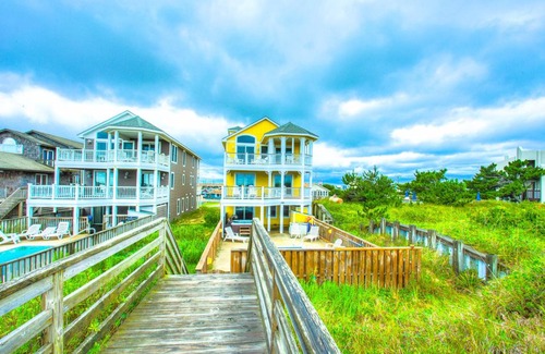 Nags Head House | 6200 Savannah Oceanfront Pool & Hot Tub