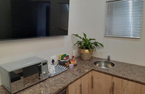 Pretoria Bed & Breakfast | 64 on Malabor