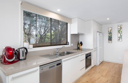 San Remo House | 64 San Remo Parade, San Remo - The best bits of San Remo at your fingertips