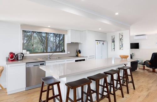 San Remo House | 64 San Remo Parade, San Remo - The best bits of San Remo at your fingertips
