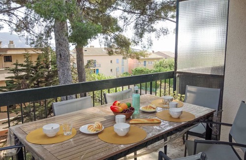 Saint-Cyr-sur-Mer Apartment | 65 m² Apartment ∙ 2 bedrooms ∙ 4 guests