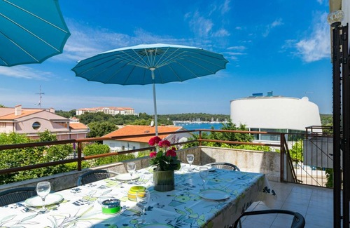 Pjescana Uvala Apartment | 65 m² Apartment ∙ 3 bedrooms ∙ 4 guests