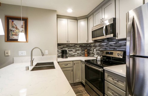 Mammoth Lakes Condo | 65 m² Condo ∙ 1 bedroom ∙ 4 guests