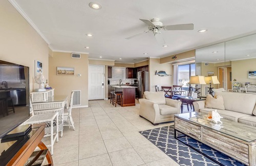 Holiday Isle Condo | 65 m² Condo ∙ 2 bedrooms ∙ 6 guests