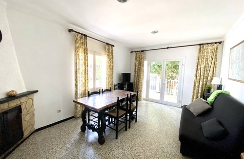 L'Escala House | 65 m² House ∙ 2 bedrooms ∙ 4 guests