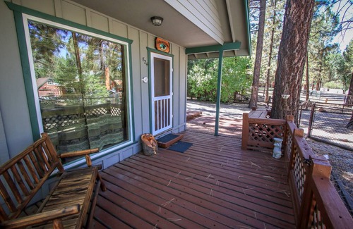Big Bear House | 65 m² House ∙ 2 bedrooms ∙ 6 guests