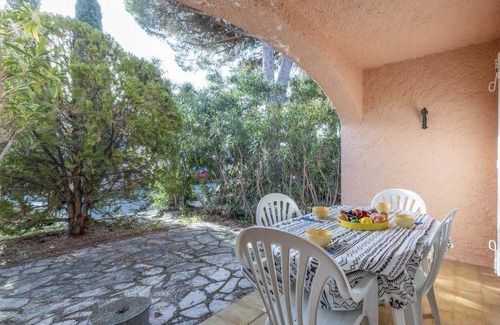 Cavalaire-sur-Mer Apartment | 66 m² Apartment ∙ 2 bedrooms ∙ 4 guests