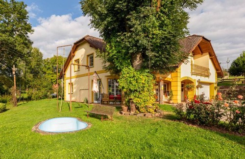 Dolni Kalna Apartment | 66 m² Apartment ∙ 2 bedrooms ∙ 6 guests
