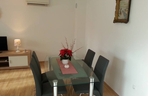 Vinisce Apartment | 66 m² Apartment ∙ 2 bedrooms ∙ 5 guests