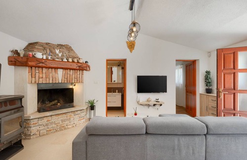 Divsici House | 66 m² House ∙ 1 bedroom ∙ 4 guests