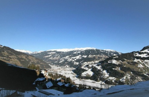 Hippach Apartment | 67 m² Apartment ∙ 2 bedrooms ∙ 6 guests
