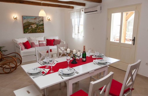 Grizane House | 67 m² House ∙ 2 bedrooms ∙ 5 guests